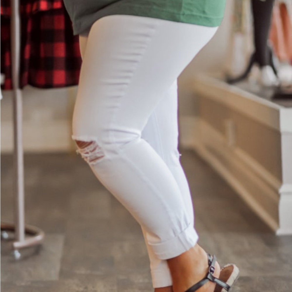 A2 Jeans-White Destruction